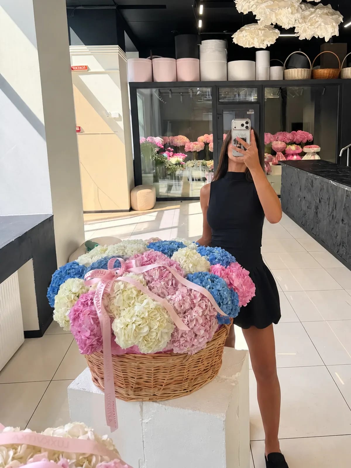 Кошик XL з гортензій